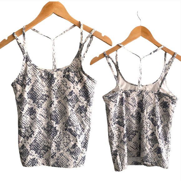 Victoria Secrets Pink Small padded workout top - Picture 1 of 6